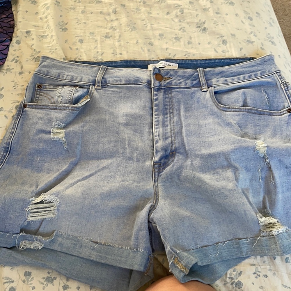 Encore size 3X really more like 1X